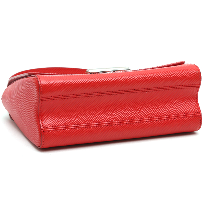 Louis Vuitton  Twist handbag  in red leather - Detail D4