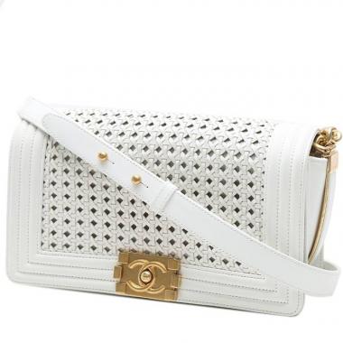 Taschen aus zweiter Hand  Cra-wallonieShops - Chanel - Boy - isnt that  usually what chanel is known for