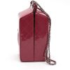 Borsettina da sera Chanel   in pelle verniciata rosa lampone - Detail D5 thumbnail