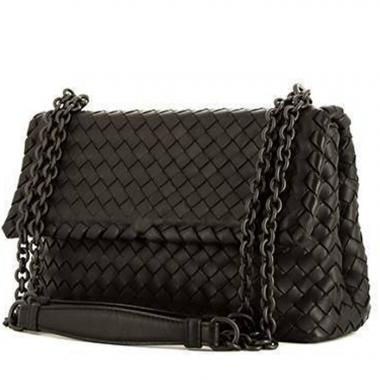 Bolso de mano Bottega Veneta Olimpia en cuero intrecciato negro