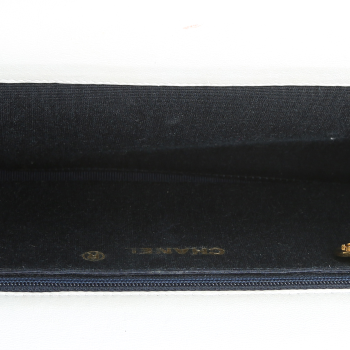 Sac à main Chanel  Vintage en cuir matelassé blanc - Detail D2