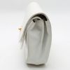 Bolso de mano Chanel  Vintage en cuero acolchado blanco - Detail D6 thumbnail