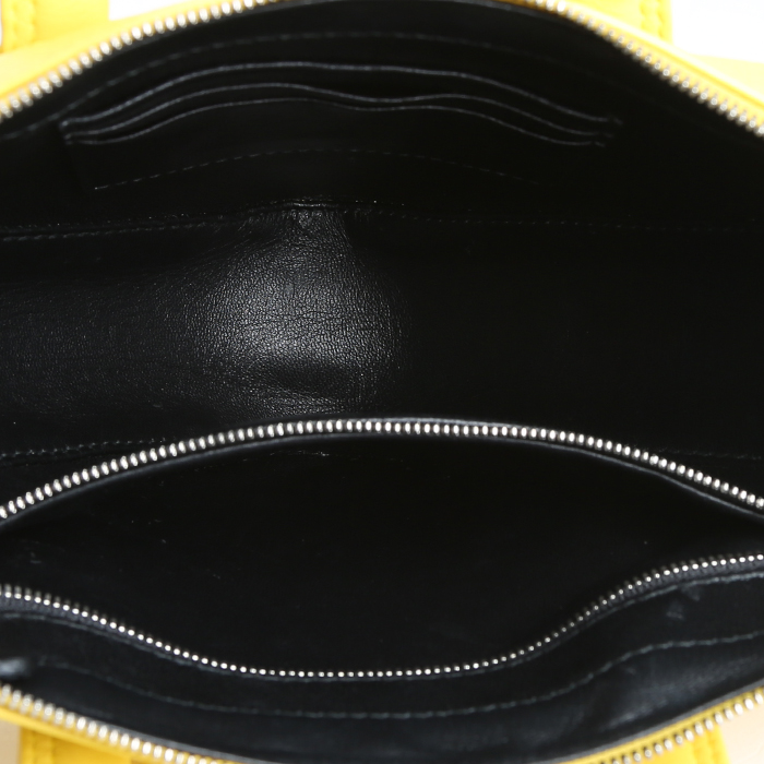 Balenciaga Triangle Duffle handbag in yellow leather - Detail D2
