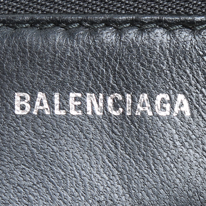 Balenciaga Triangle Duffle handbag in yellow leather - Detail D3