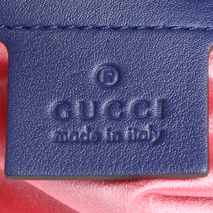 Bolso bandolera Gucci  GG Marmont en terciopelo azul - Detail D3