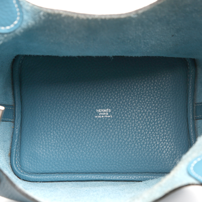 Bolso de mano Hermès  Picotin en cuero togo azul - Detail D2