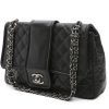 Chanel  Timeless Jumbo shoulder bag  in black leather - 00pp thumbnail