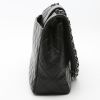 Chanel  Timeless Jumbo shoulder bag  in black leather - Detail D6 thumbnail