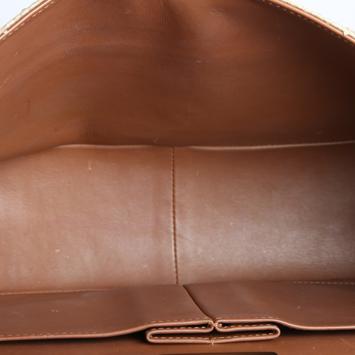 Bolso bandolera Chanel  Timeless Jumbo en piel de pitón beige - Detail D2