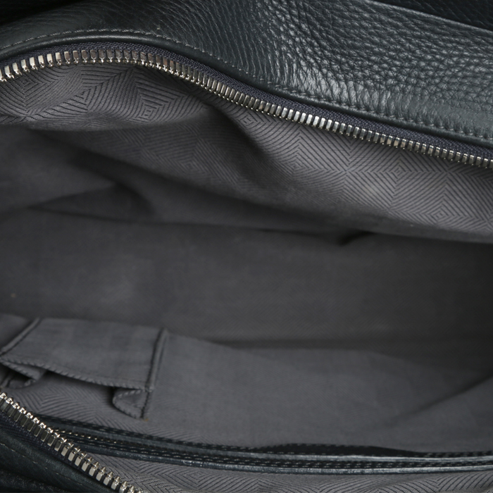 Porta-documentos Louis Vuitton  Porte documents Voyage en cuero gris - Detail D2