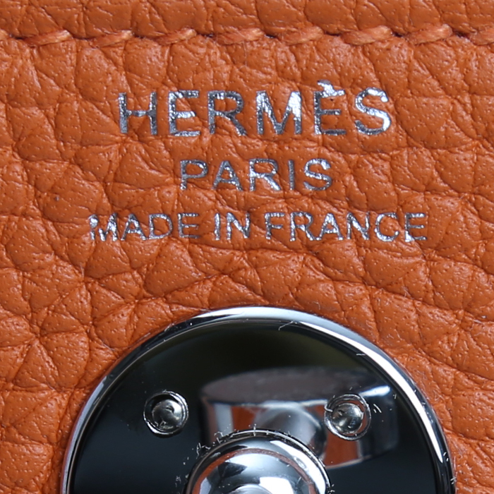 Bolso bandolera Hermès  Lindy mini  en cuero taurillon clémence naranja - Detail D3