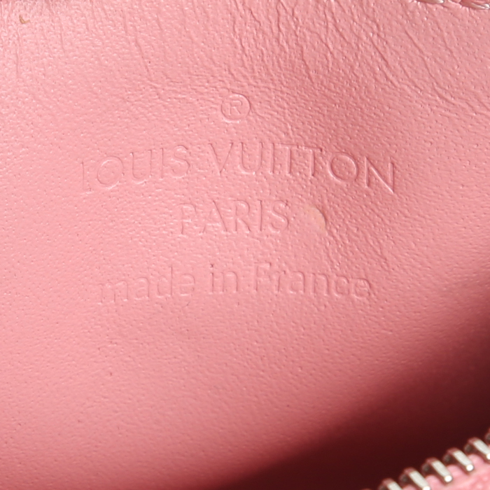 Louis Vuitton   card wallet  in pink and red patent leather - Detail D3