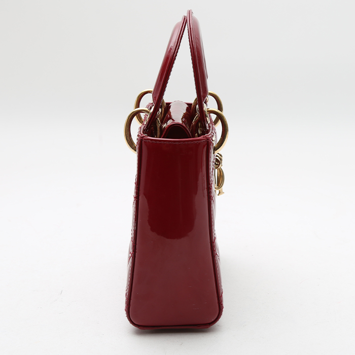 Dior  Lady Dior handbag  in red patent leather - Detail D6