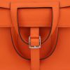 Hermès  Halzan shoulder bag  in orange Swift leather - Detail D1 thumbnail