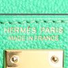 Hermès  Kelly 20 cm handbag  in green Mysore leather - Detail D3 thumbnail