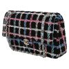 Bolso de mano Chanel   en tweed negro, azul rosa y blanco - Detail D3 thumbnail