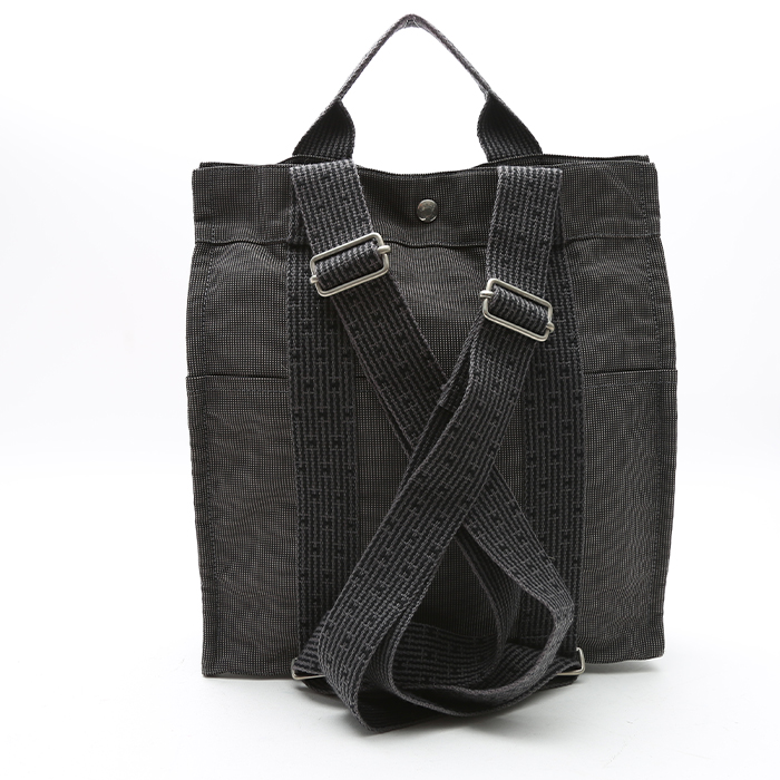 Hermès  Toto Bag Backpack backpack  in grey and black canvas - Detail D7