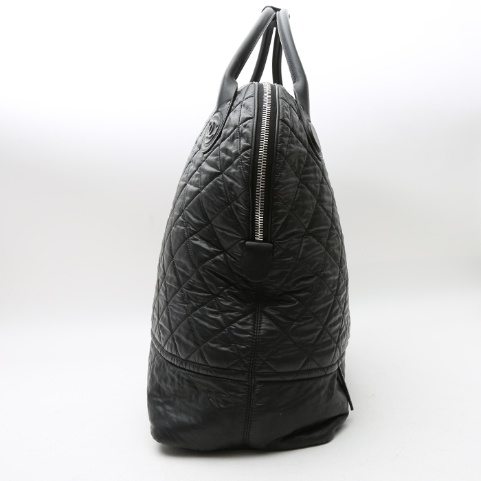 Chanel  Coco Cocoon travel bag  in black quilted canvas  and black leather - Detail D6