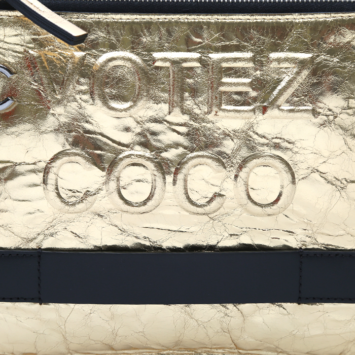 Bolsito de mano Chanel  Pochette en cuero dorado - Detail D1