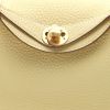 Borsa a tracolla Hermès  Lindy mini  in pelle togo Jaune Poussin - Detail D1 thumbnail