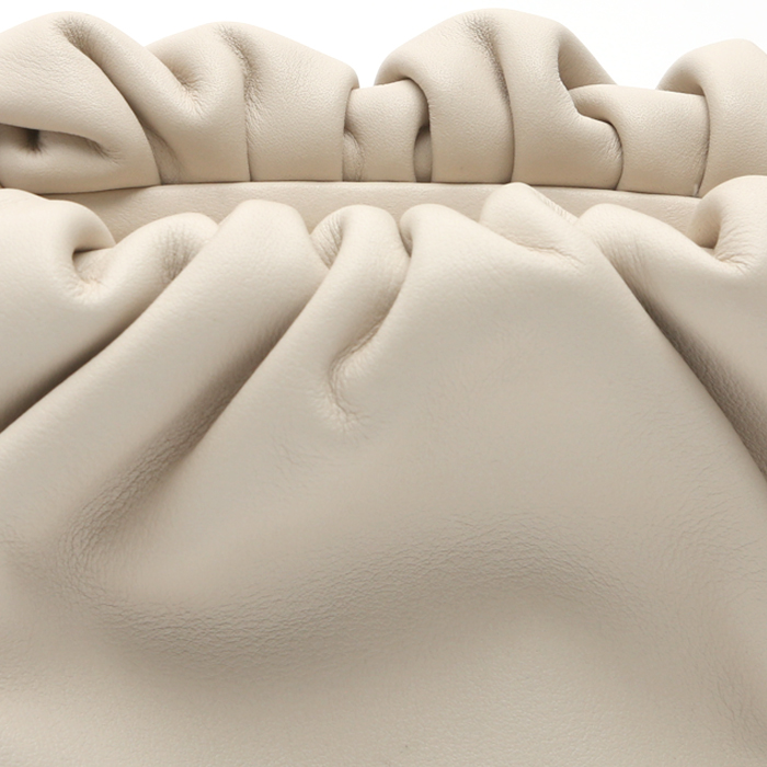 Borsa/pochette Bottega Veneta Pouch in pelle liscia bianca - Detail D1