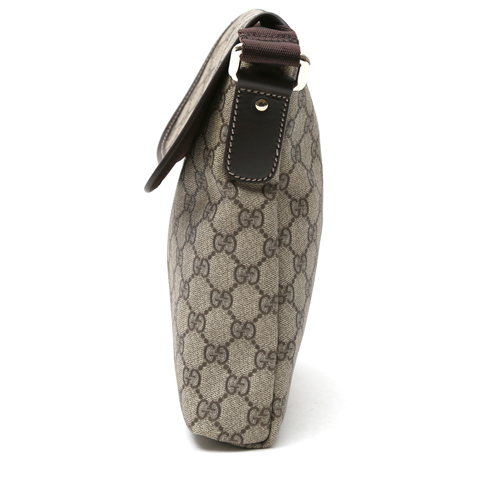 Sac bandoulière Gucci Suprême GG en toile monogram enduite beige et cuir marron - Detail D6