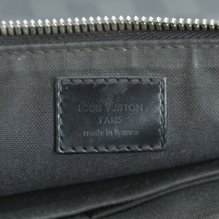 Louis Vuitton  Messenger shoulder bag  in black damier canvas - Detail D3
