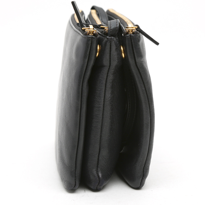 Celine Trio small model shoulder bag in black leather - Detail D6