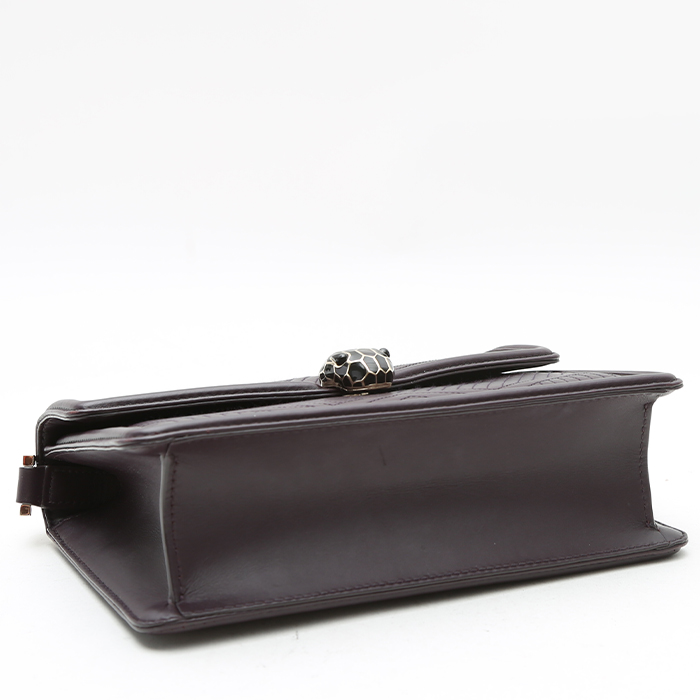 Bulgari Forever shoulder bag in burgundy leather - Detail D4