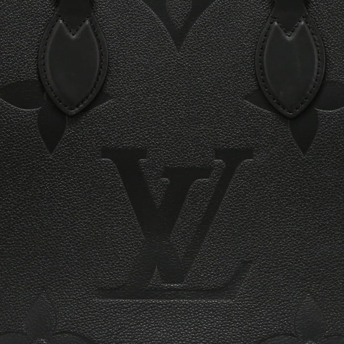 Shopping bag Louis Vuitton  Onthego modello medio  in pelle monogram nera - Detail D1