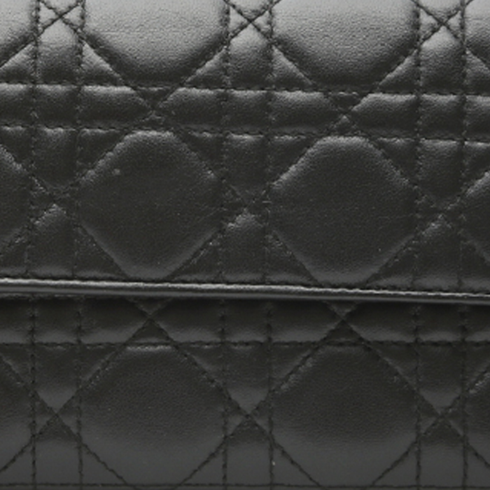 Dior  Wallet on Chain en cuir cannage noir - Detail D1