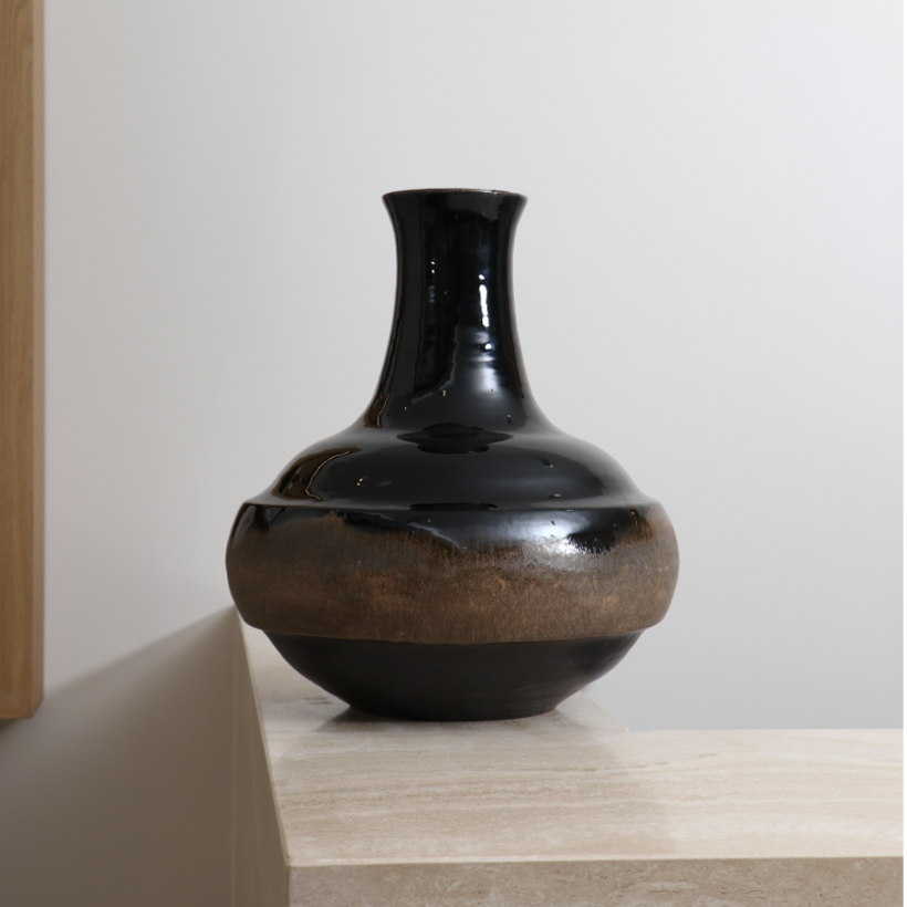 Bruno Gambone, large vase, in enamelled majolica, signed, from the 1960’s - Detail D4