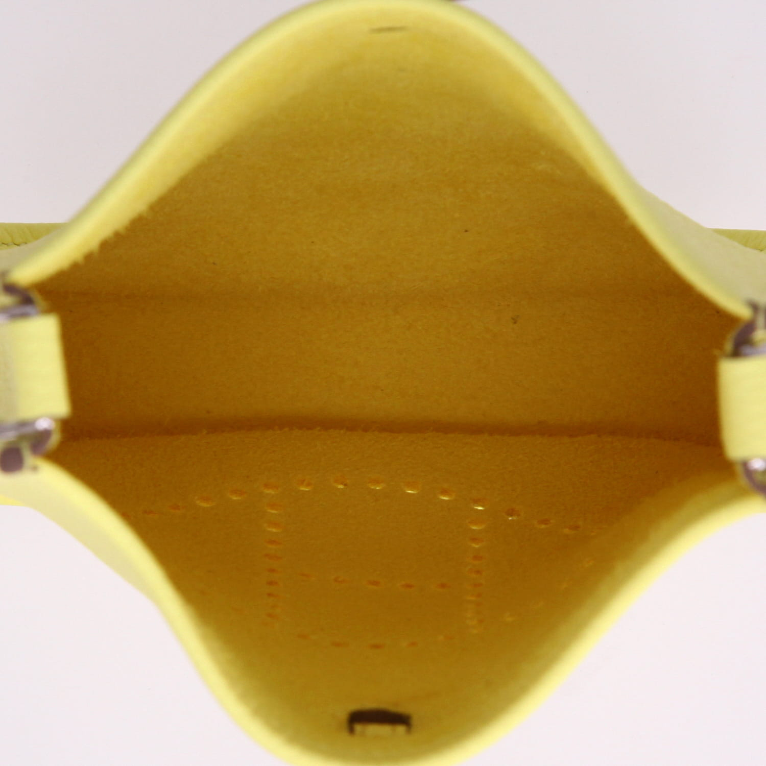 Hermès  Mini Evelyne shoulder bag  in Jaune Limoncello togo leather - Detail D8
