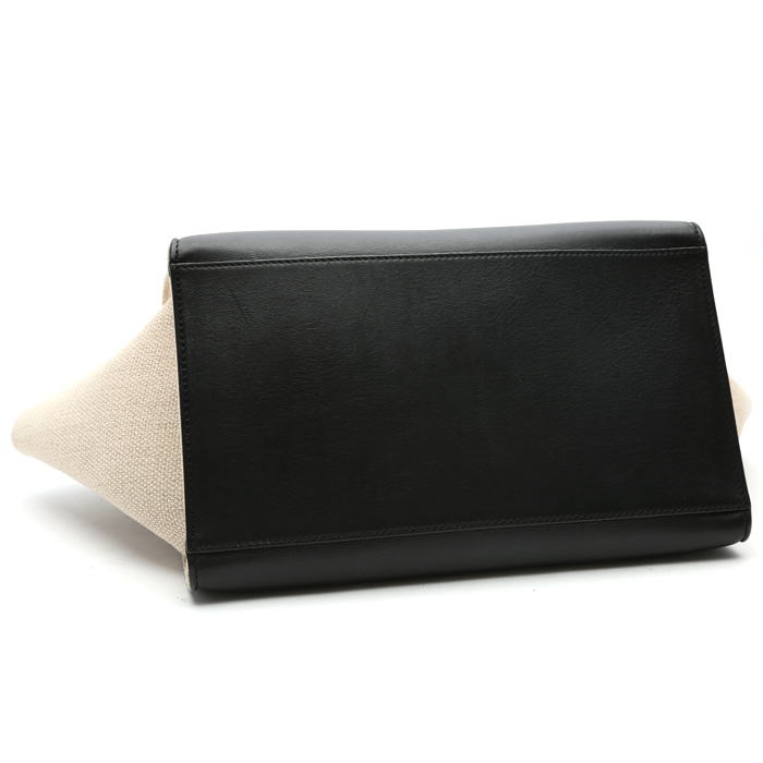 Bolso de mano Celine  Trapeze modelo mediano  en cuero beige y negro y lona beige - Detail D4