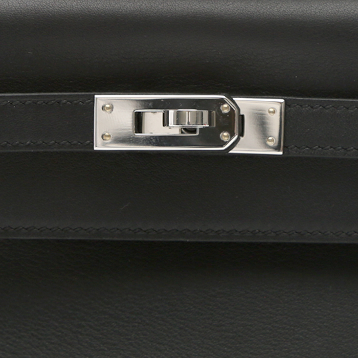 Bolsito de mano Hermès  Kelly - Clutch en cuero swift negro - Detail D1