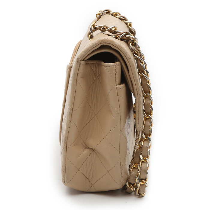 Chanel  Timeless Petit shoulder bag  in beige quilted leather - Detail D6