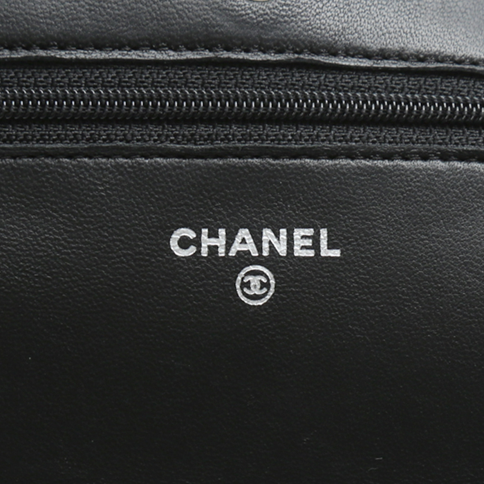 Borsa a tracolla Chanel  Wallet on Chain in pelle trapuntata nera - Detail D3