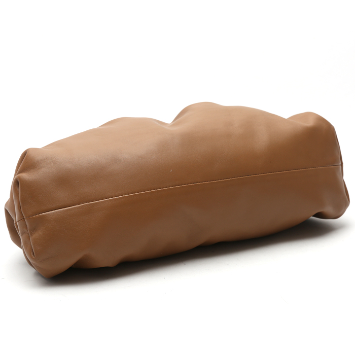 Bottega Veneta  Pouch pouch  in brown leather - Detail D4