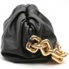 Bottega Veneta  Pouch handbag  in black leather - Detail D5 thumbnail