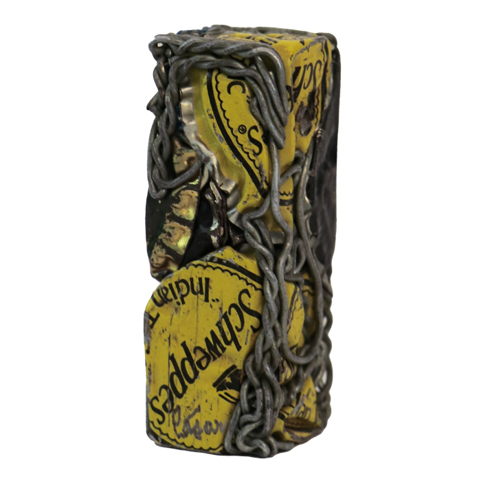 César, Mini compression, sculpture pendentif en métal composé de capsules et de fil de fer, signée, années 1990 (ref. Durand-Ruel n° 4336) - Detail D1