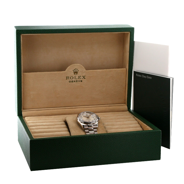 Rolex Day-Date  in white gold Ref: Rolex - 118239  Circa 2002 - Detail D2