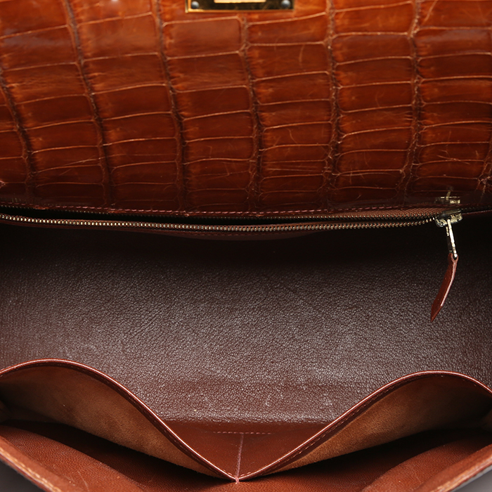 Hermès  Kelly 32 cm handbag  in Etruscan red crocodile - Detail D2