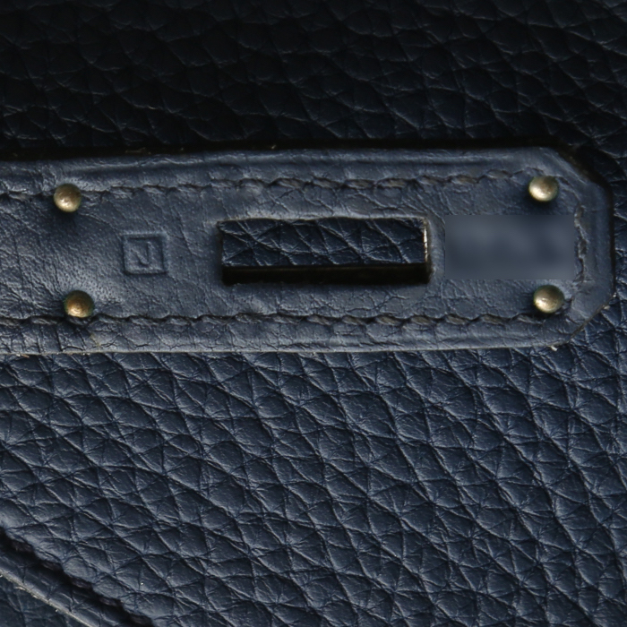 Hermès  Kelly 35 cm handbag  in blue togo leather - Detail D4