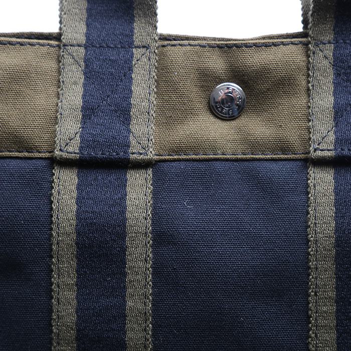 Bolso Cabás Hermès  Toto Bag - Shop Bag en lona azul y caqui - Detail D1