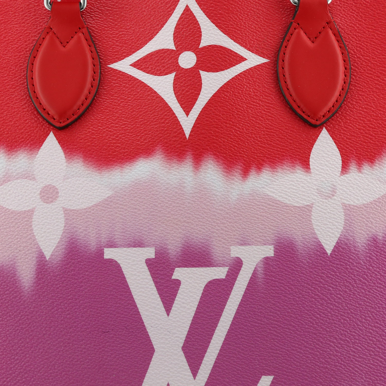 Louis Vuitton Onthego large model shopping bag in red and pink two tones monogram canvas - Detail D1