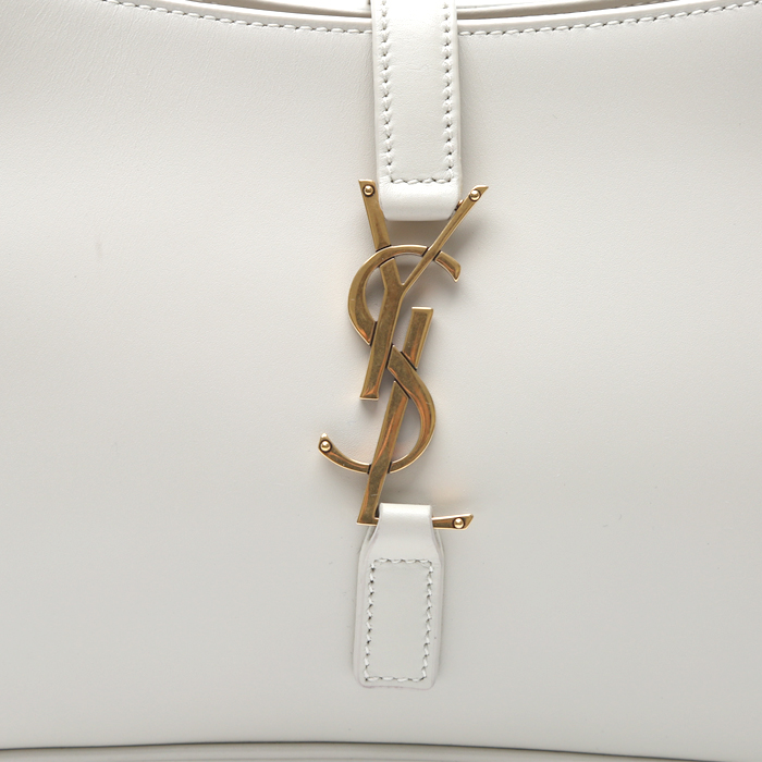 Saint Laurent  5 à 7 handbag  in white leather - Detail D1