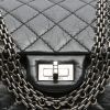 Chanel  Chanel 2.55 shoulder bag  in black quilted leather - Detail D1 thumbnail