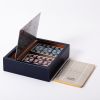 Hermès, boite de cartes à jouer, en cuir bleu, métal, décor émaillé et intérieur bois, signée, des années 1960 - Detail D2 thumbnail