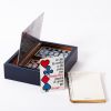 Hermès, boite de cartes à jouer, en cuir bleu, métal, décor émaillé et intérieur bois, signée, des années 1960 - Detail D4 thumbnail