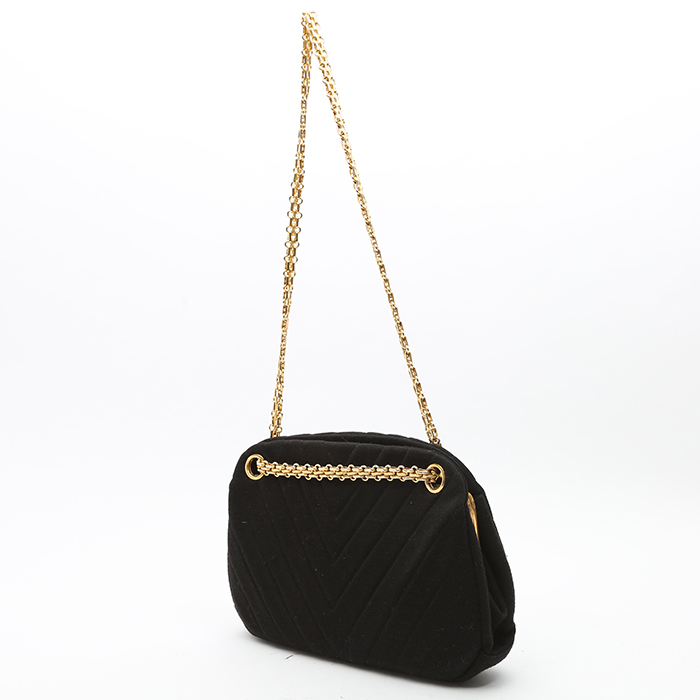 Bolso de mano Chanel  Vintage en jersey acolchado negro - Detail D8